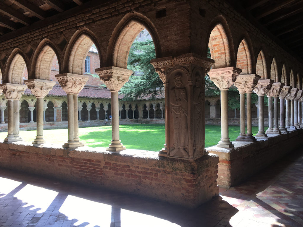 2 - Magnifique cloître de l'abbaye St-Pierre à Moissac
